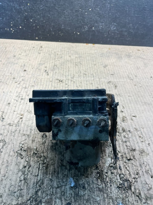 2009 2014 Chevrolet Tahoe Suburban ABS Anti Lock Brake Pump OEM V6447 DG