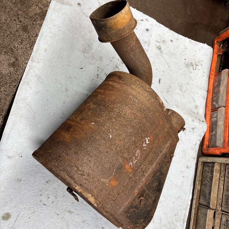 1995 Ski-Doo Summit 670 Motor Exhaust Muffler Silencer