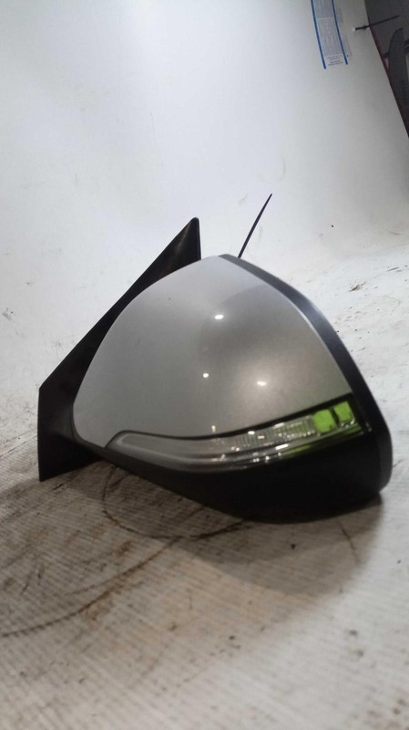 Used Left Door Mirror fits: 2015 Hyundai Sonata power VIN 2 5th digit w/turn sig