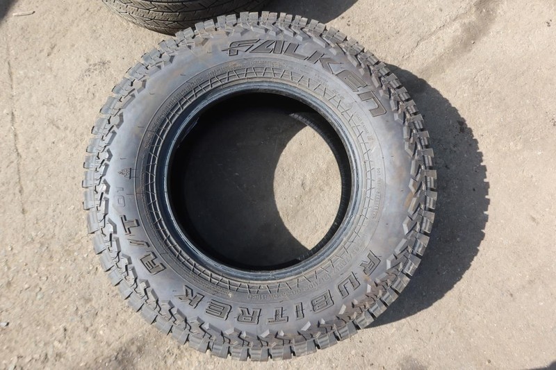 Falken Rubitrek A/T 285 70 R17 Single Tire Used