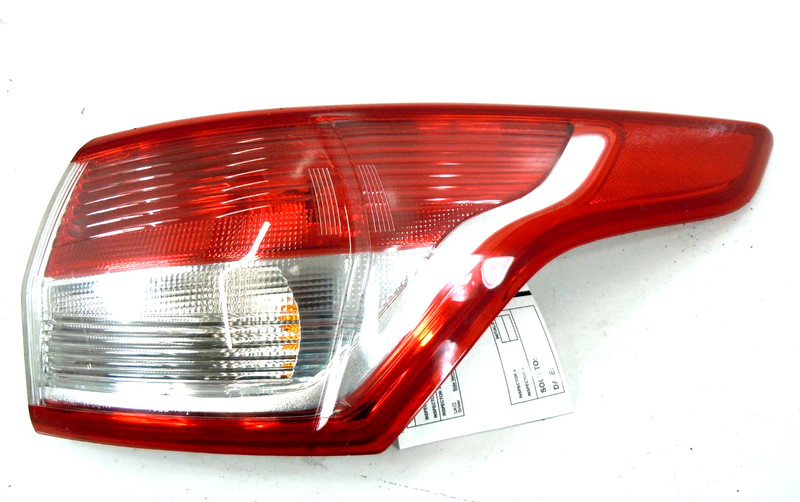 2013-2016 Ford Escape Quarter Panel Mounted Tail Light Lamp Passenger Right OEM