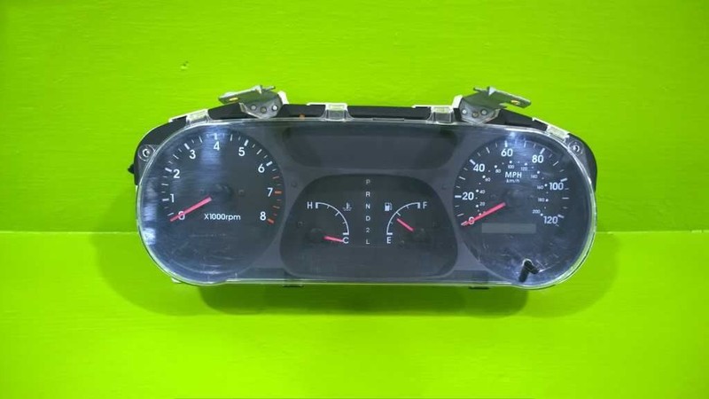 01 02 KIA SPORTAGE 2.0L AT 134K SPEEDOMETER CLUSTER OEM 2330-1