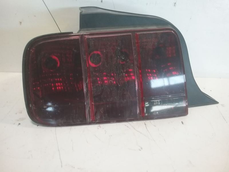 Driver Left Tail Light Fits 05-09 MUSTANG 2419081
