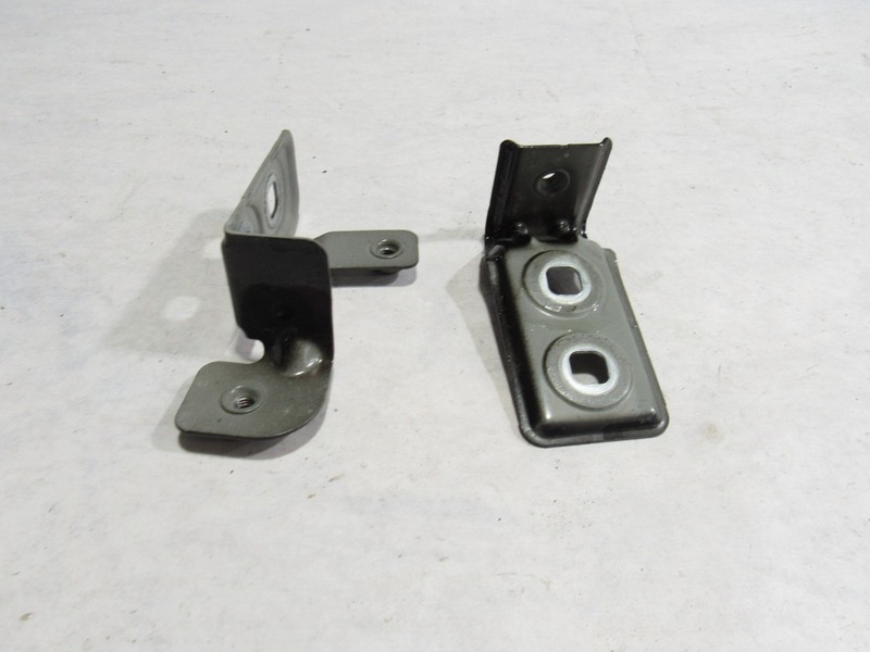 20-24 BMW M8 F93 2022 Front Right Passenger Wing Mounting Bracket Set Pair |:O
