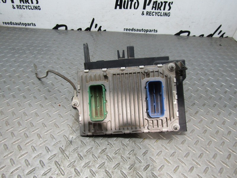 2015 15 Chrysler 200 2.4L P68102888AC Computer Engine Control ECU ECM Module