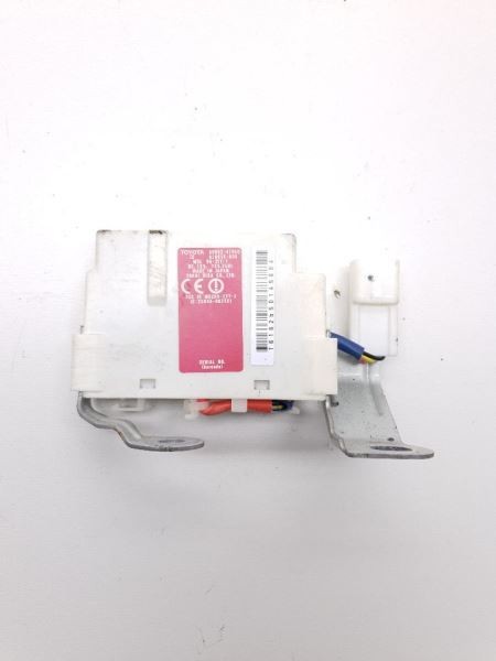 2006 TOYOTA PRIUS 1.5L FWD AT INDOOR OSCILLATOR CONTROL MODULE ECM