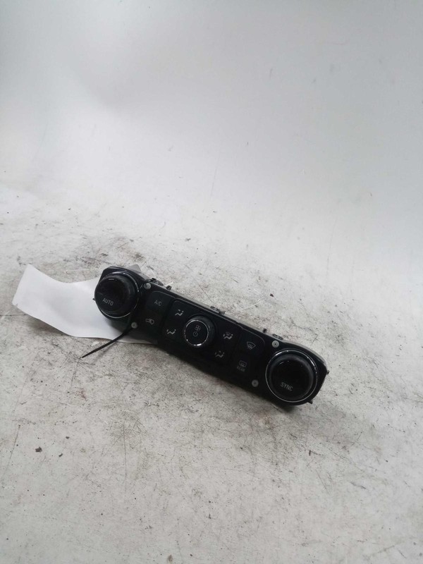 2018 GMC Acadia A/C Selector Switch OEM 84039085 123k Miles - Warranty Included
