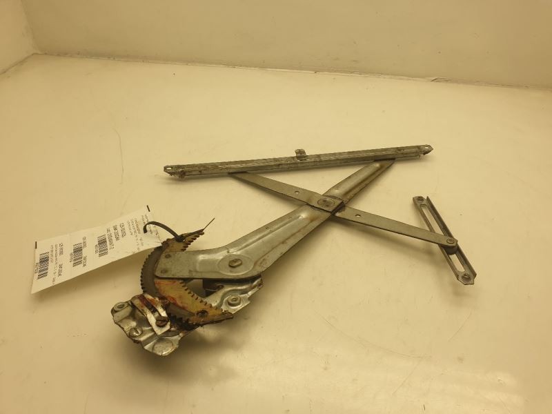 Driver Left Front Window Regulator Manual Fits 90-95 4 RUNNER 69802-35020