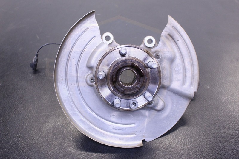 RANGE ROVER EVOQUE 18 19 REAR LEFT STUB AXLE SPINDLE KNUCKLE VIN S 7TH DIGIT 17K