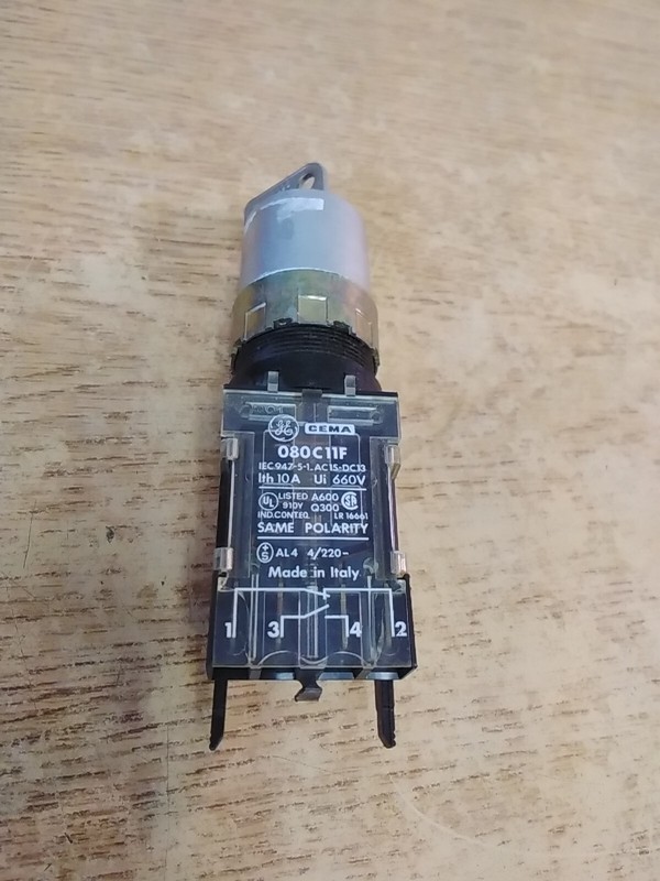 General Electric 080C11F ContactBlock W/ Key Selector Switch