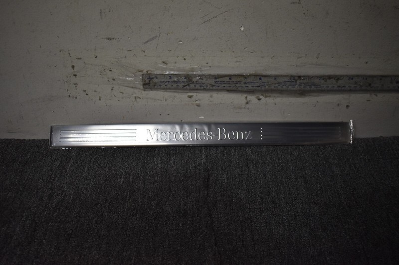 2010-2014 MERCEDES BENZ E550 SILL PLATE INTEREST FACTORY OEM