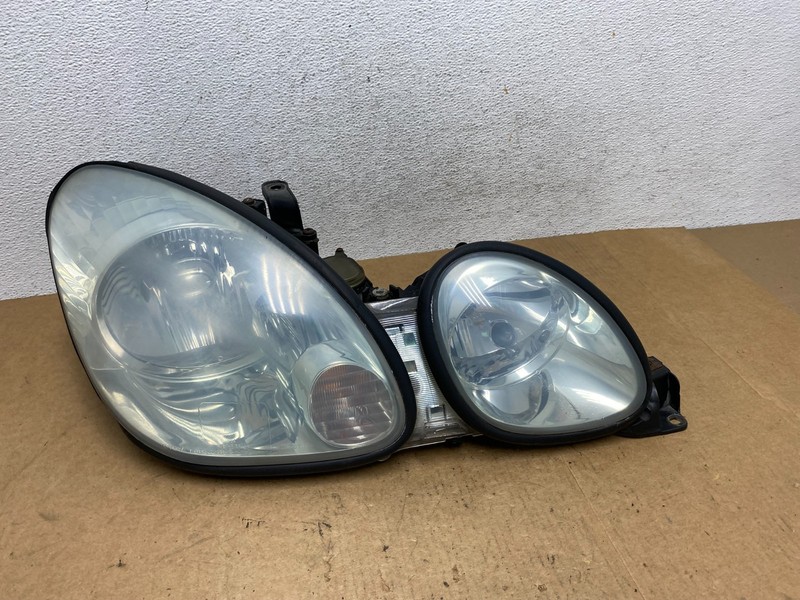 2001 to 2005 Lexus GS430 Gs300 Right Passenger Headlight Halogen AE4820 DW