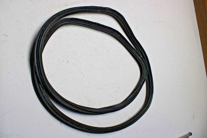 2012 BMW 650IX F12 CONVERTIBLE TRUNK LID DOOR WEATHERSTRIP SEAL RUBBER 7228188