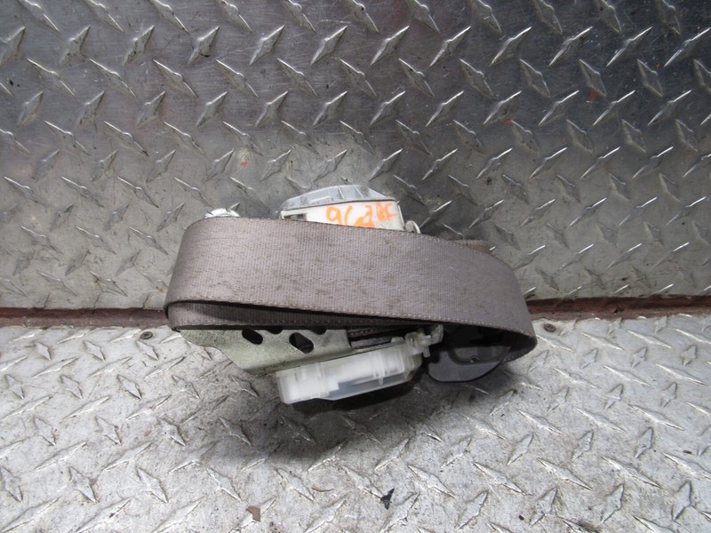2006-2010 TOYOTA SIENNA LEFT DRIVER FRONT SEAT BELT BUCKET DRIVER RETRACTOR