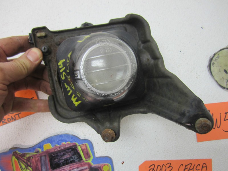03-05 CELICA LEFT DRIVER SIDE FRONT DRIVING FOG LIGHT LAMP CAR LF LH L BRACKET