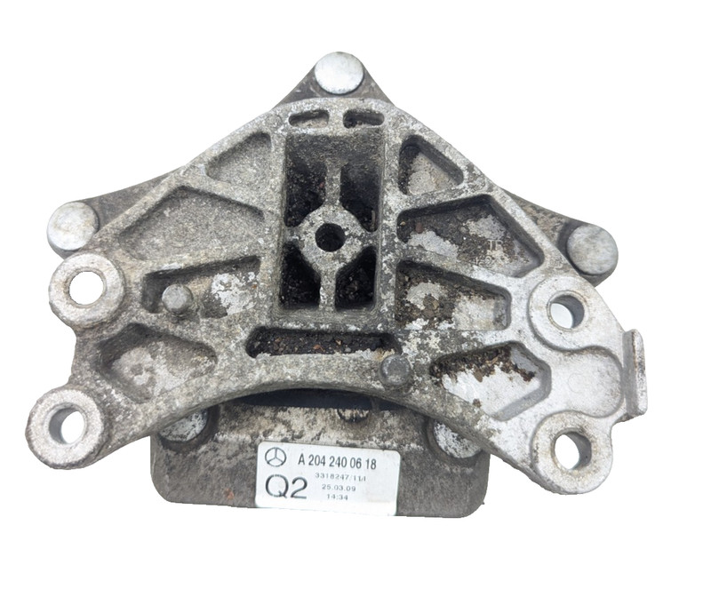 TRANSMISSION MOUNT SUPPORT BRACKET 2010-2016 MERCEDES E350 AWD W212 OEM
