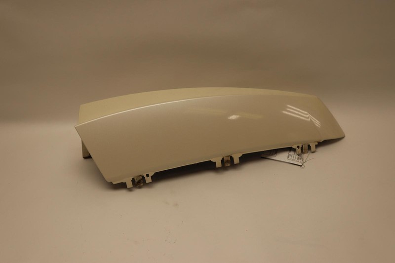 2007-2009 CADILLAC ESCALADE REAR RIGHT QUARTER APPLIQUE D PILLAR COVER TRIM OEM