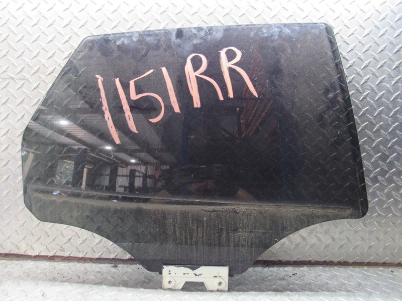 2015-2019 LINCOLN MKC RIGHT PASSENGER REAR DOOR WINDOW GLASS W/ PRIVACY TINT