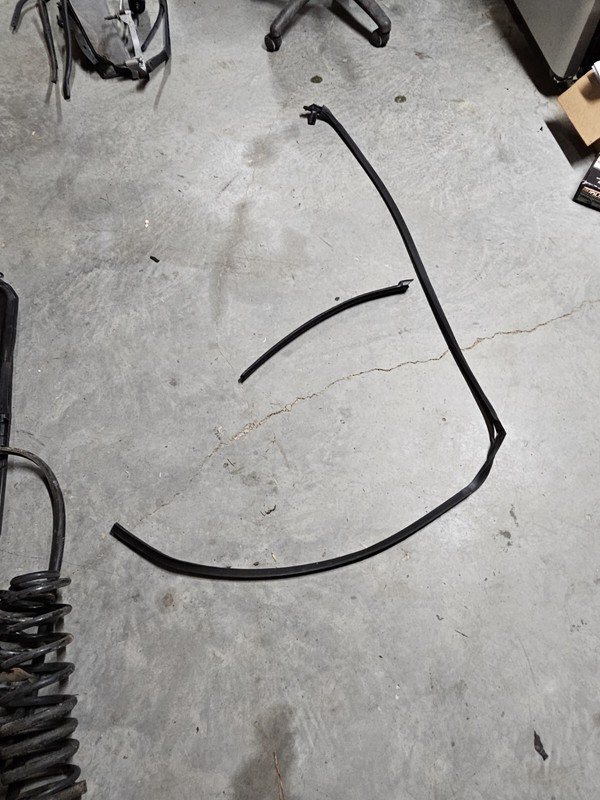 2015 FORD TRANSIT CONNECT LEFT Upper DOOR SEAL BODY