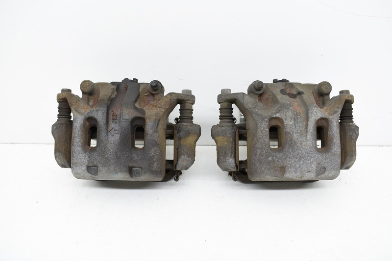 2008 Nissan 350z Z33 Front Brake Calipers PAIR Left & Right SET OEM KW73