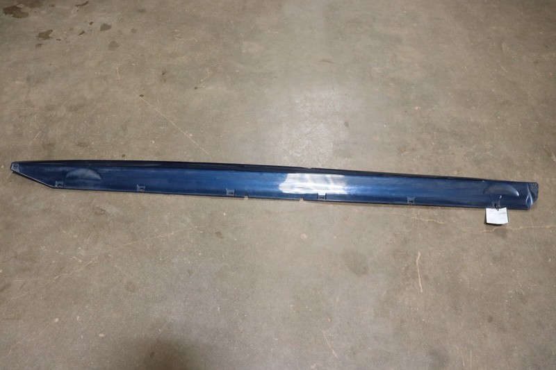 2016-2022 VOLKSWAGEN VW PASSAT RIGHT PASSENGER SIDE ROCKER PANEL MOLDING OEM