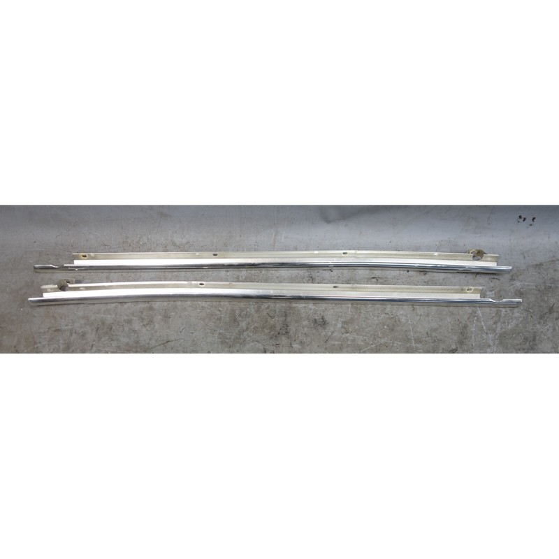82-88 BMW E28 5-Series Front Door Interior Lower Window Chrome Trim Pair OEM