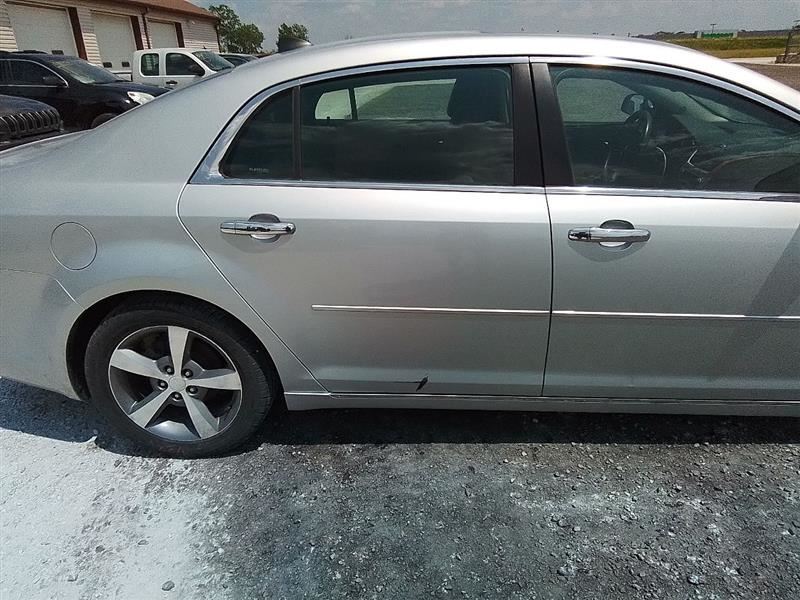 Passenger Rear Side Door With Center Moulding Package Fits 08-12 MALIBU 3031311