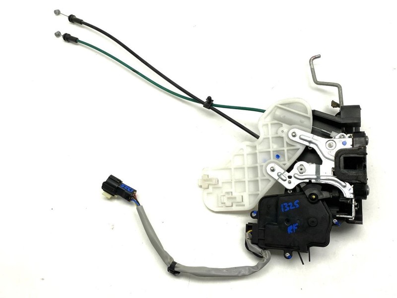 Right Passenger Front Door Latch Lock Actuator Fits 2009-2012 Kia Sedona 87741
