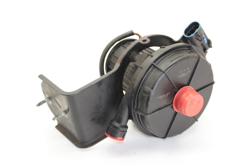 07-10 Hummer H3 3.7L Secondary Air Injector Air Pump 12610063
