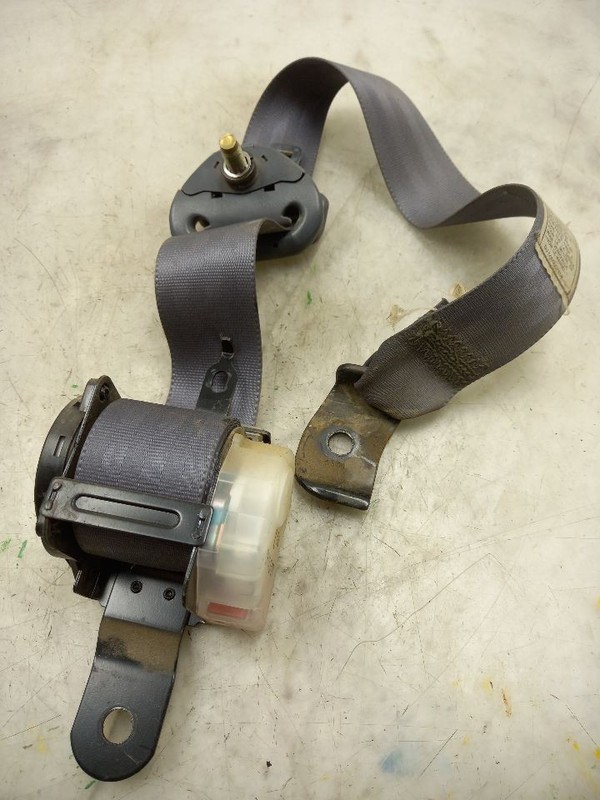 96 TOYOTA LAND CRUISER REAR DRIVER LEFT SEAT BELT GRY-L610