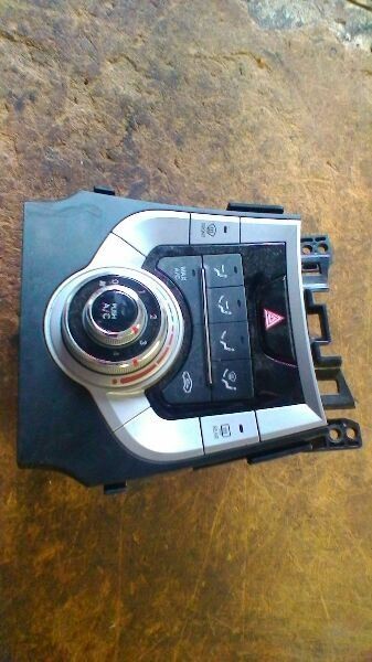 Temperature Control With AC Rotary Fan Knob Fits 11-13 ELANTRA 95695