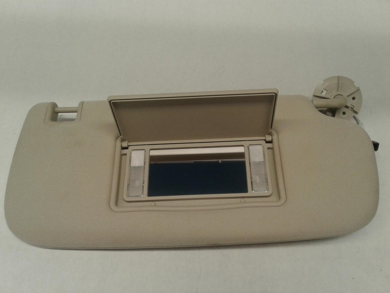 11-'13 JEEP GRAND CHEROKEE right passenger Sun visor illuminated OEM