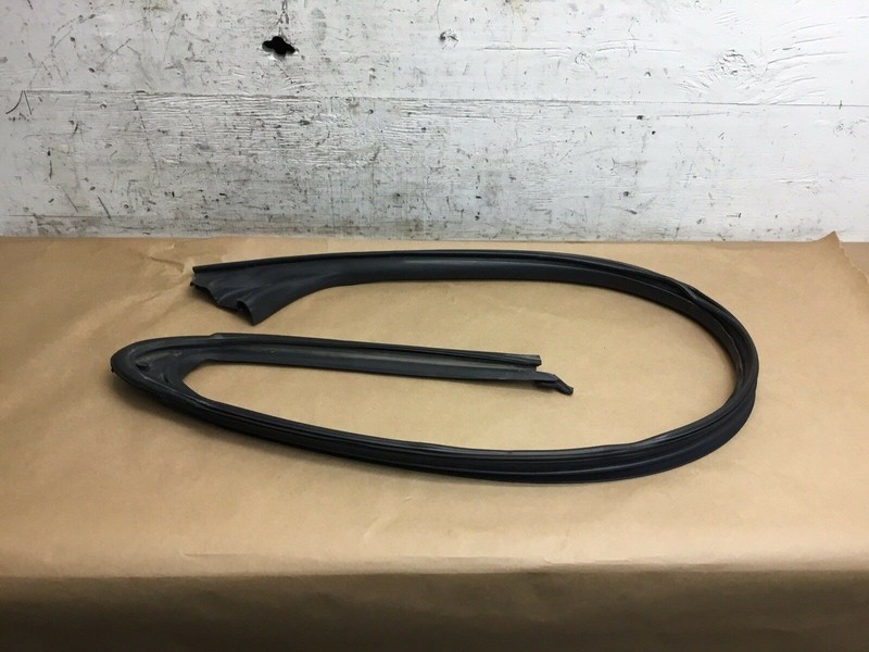 Jaguar XK XKR Left Driver Door Weather Strip Seal Rubber 10 11 12 13 14 15 :A