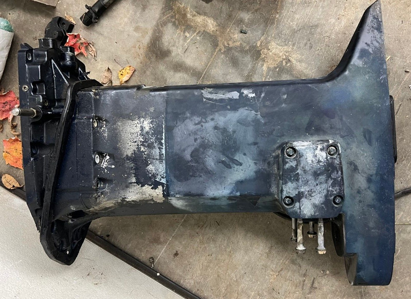 Evinrude Johnson Outboard 225hp 25" Middle Section CLEANED & READY! FRESHWATER!