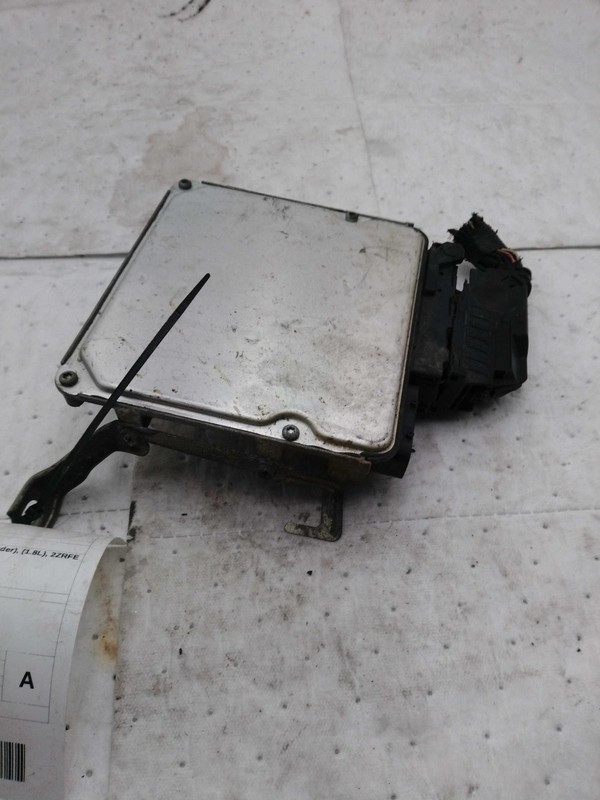 2016 Toyota Corolla Engine Control Module ECM OEM 896610Z630 Black 125k Miles