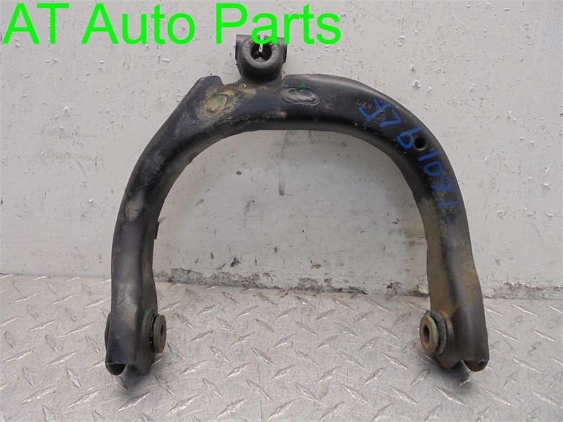 2002-2007 CHEVY TRAILBLAZER LEFT DRIVER FRONT UPPER CONTROL ARM 25786774