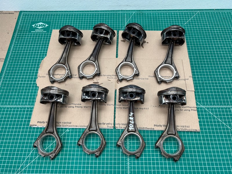 10-13 LAND ROVER LR4 engine PISTON WITH CONNECTING ROD SET OF 8 OEM
