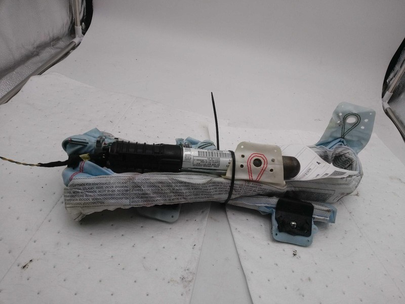 2014 BMW X1 Right Curtain Air Bag Silver OEM 317346, 112k Miles