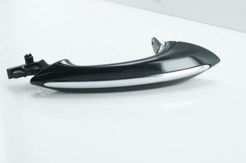 BMW F10 F11 5 Series Front Right Rear Right or Left Door Handle OEM 2011 - 2016