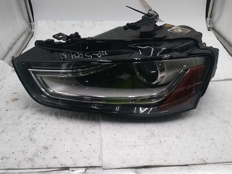 Used Left Headlight Assembly fits: 2015 Audi A4 xenon HID self adjusting opt 8Q3