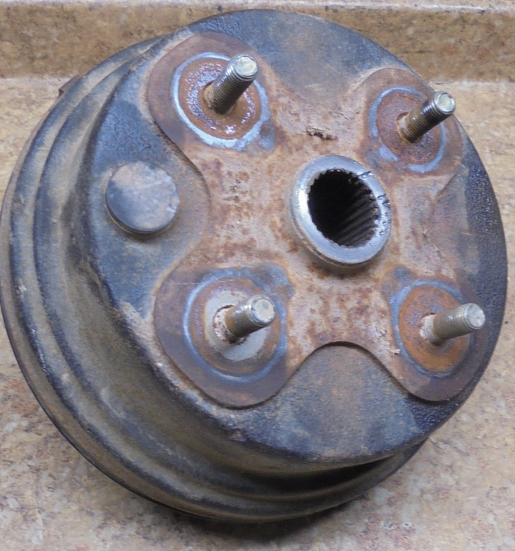 1992 Yamaha Big Bear YFM350 ATV YFM 350 4X4 Right Front Drum Brake Cover Knuckle