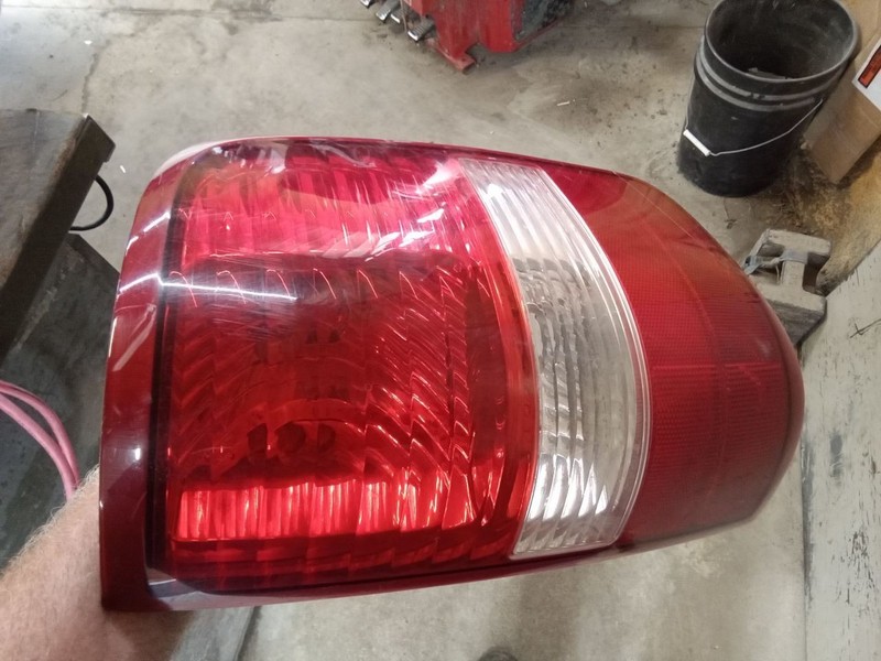 Passenger Tail Light Styleside Fits 04-08 FORD F150 PICKUP 315071
