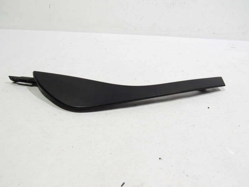 15-19 Land Rover Discovery Sport 2018 Rear Left Door Window Molding Trim ;