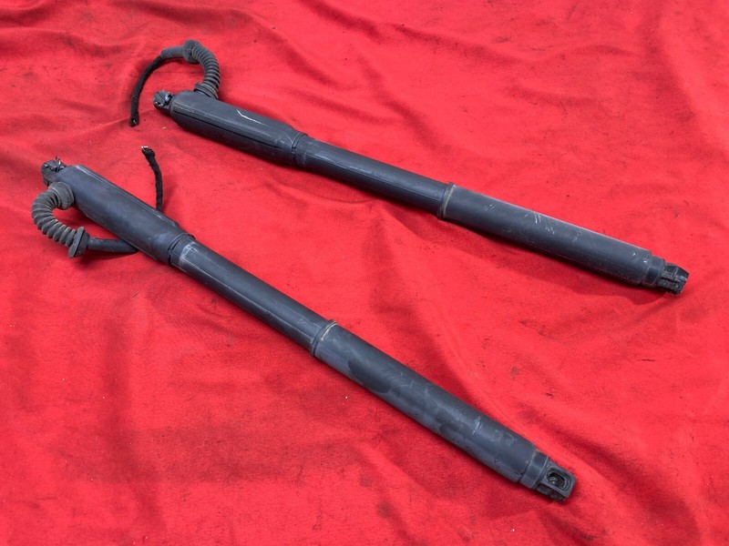 07-13 BMW E70 X5 Rear Tailgate Trunk Lid Electric Spindle Drive Shock Set! OEM✅