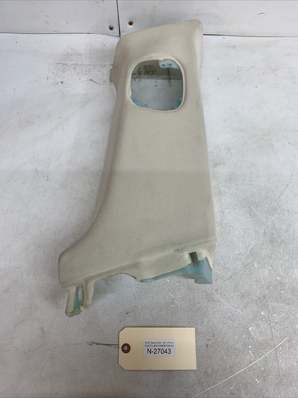 TESLA MS RH UPPER B PILLAR COVER TRIM ZUMA 1021613-01-B missing insert 27043 U6