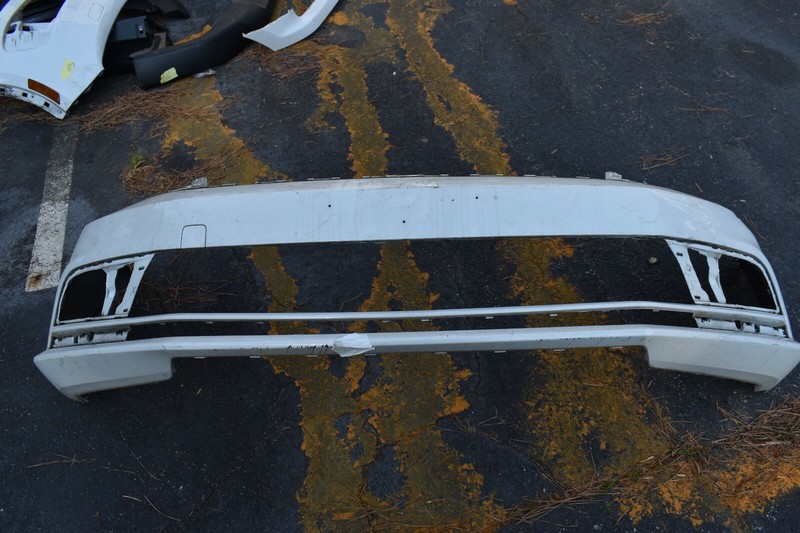 2015-2017 VOLKSWAGEN JETTA FRONT BUMPER FACTORY OEM