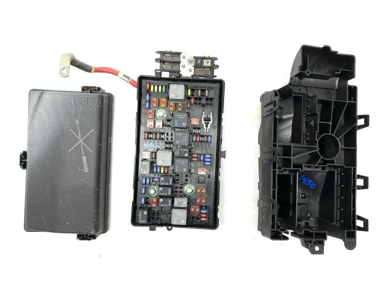 Engine Compartment Fuse Relay Box 2.4L 22834270 Fits 2012 Buick Regal 80238