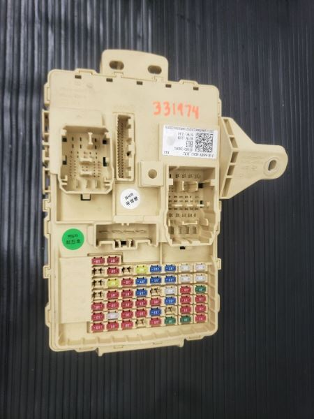 2021-2022 Hyundai Genesis GV80 Fuse Box Cabin Junction Block OEM 91950-T6031