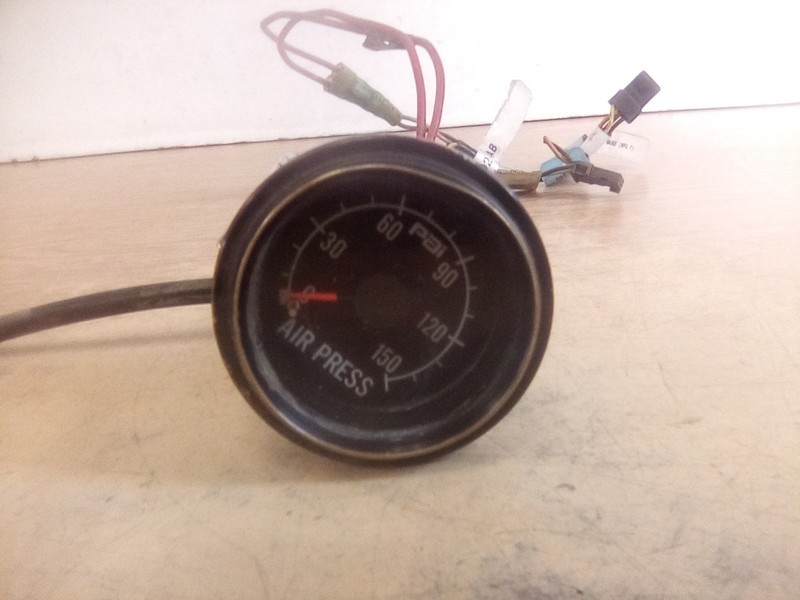Peterbilt PAI Air Press Gauge