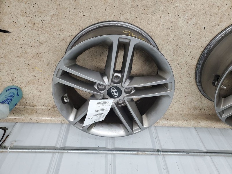 Wheel 17x7 Alloy Sport With Fits 17-18 SANTA FE 307254